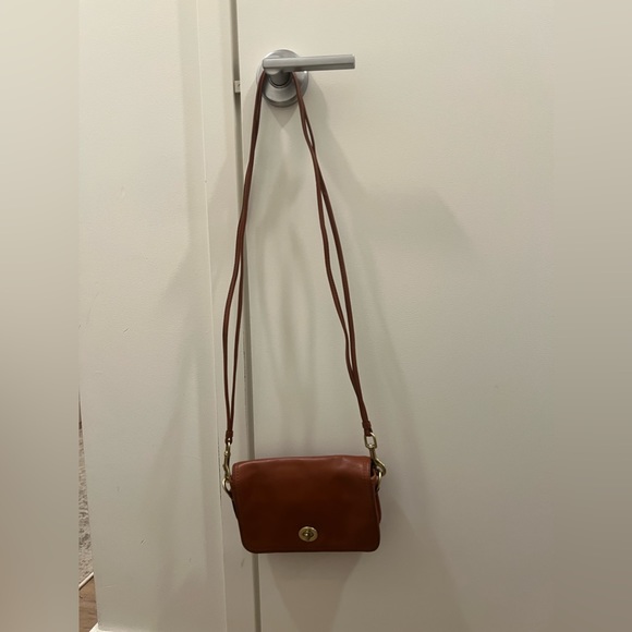 Vintage coach brown leather crossbody - Picture 2 of 8